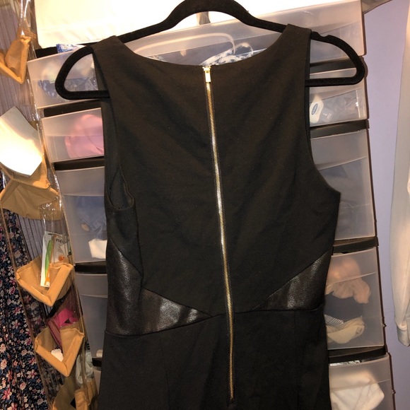 Black Dress - Picture 3 of 3